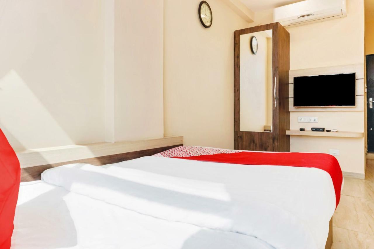 Oyo 29634 Hotel Navalai Pride Ратнагири Экстерьер фото